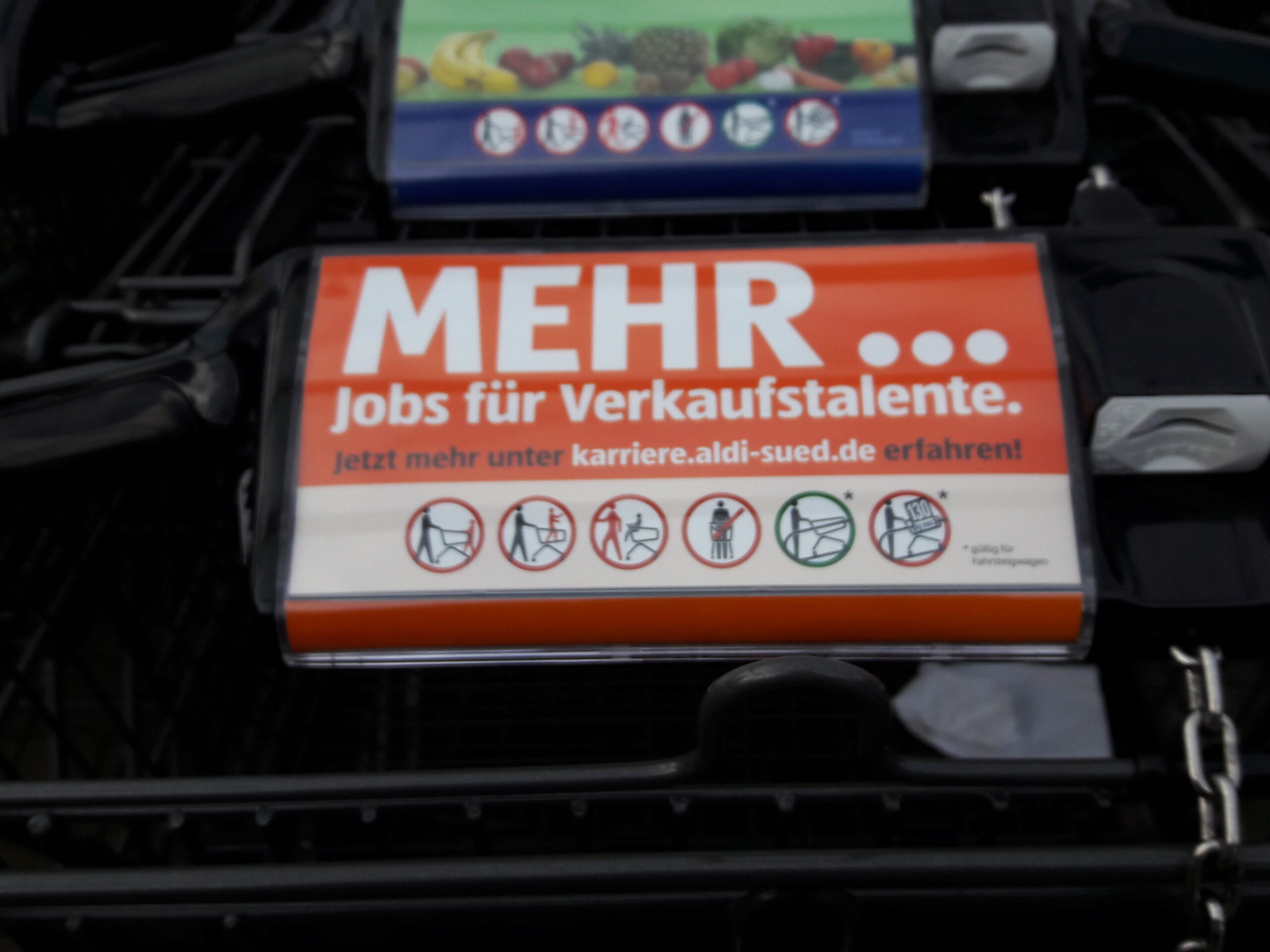 Bewerberansprache am Einkaufswagen